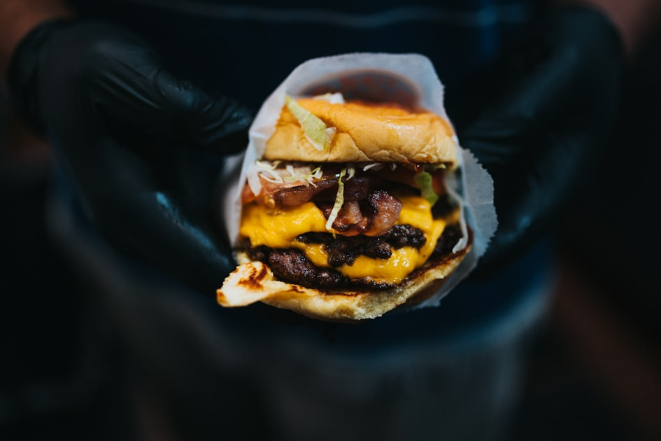 Food Blogging: Sharing Your Cheeseburger Journey